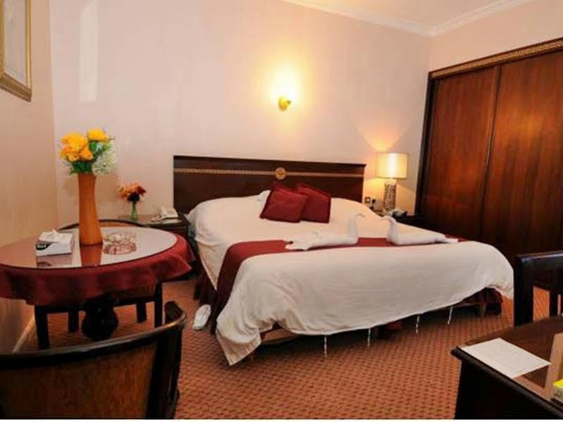 Capital O 419 Al Safeer Hotel Rijád Exteriér fotografie